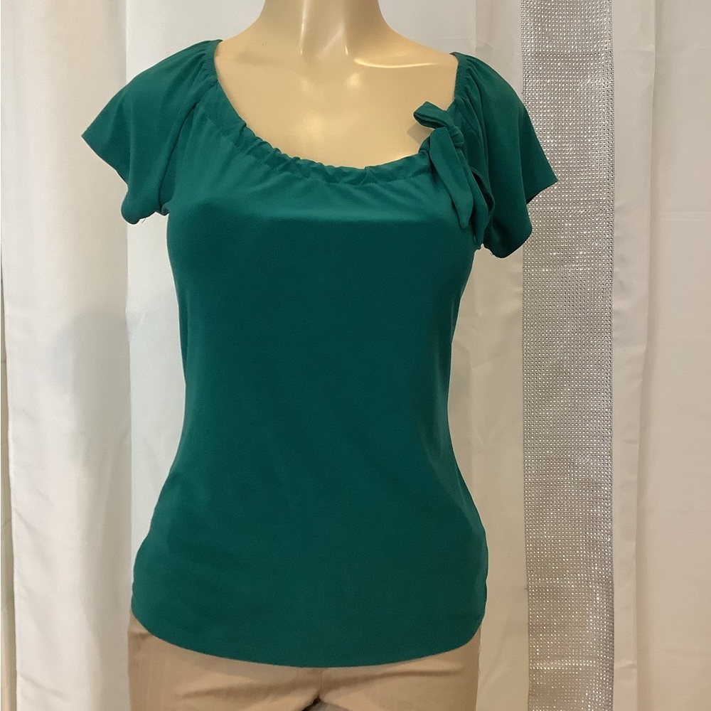 Small, Green Casual Blouse.